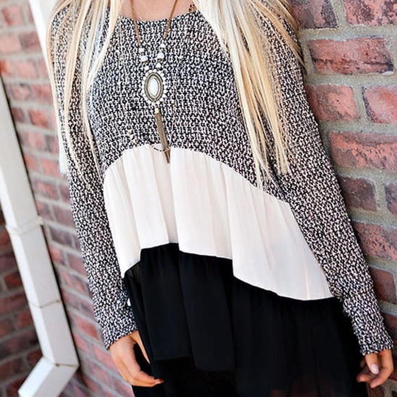 Tops - Black Ivory Tiered Tunic Shirt Crochet at Top